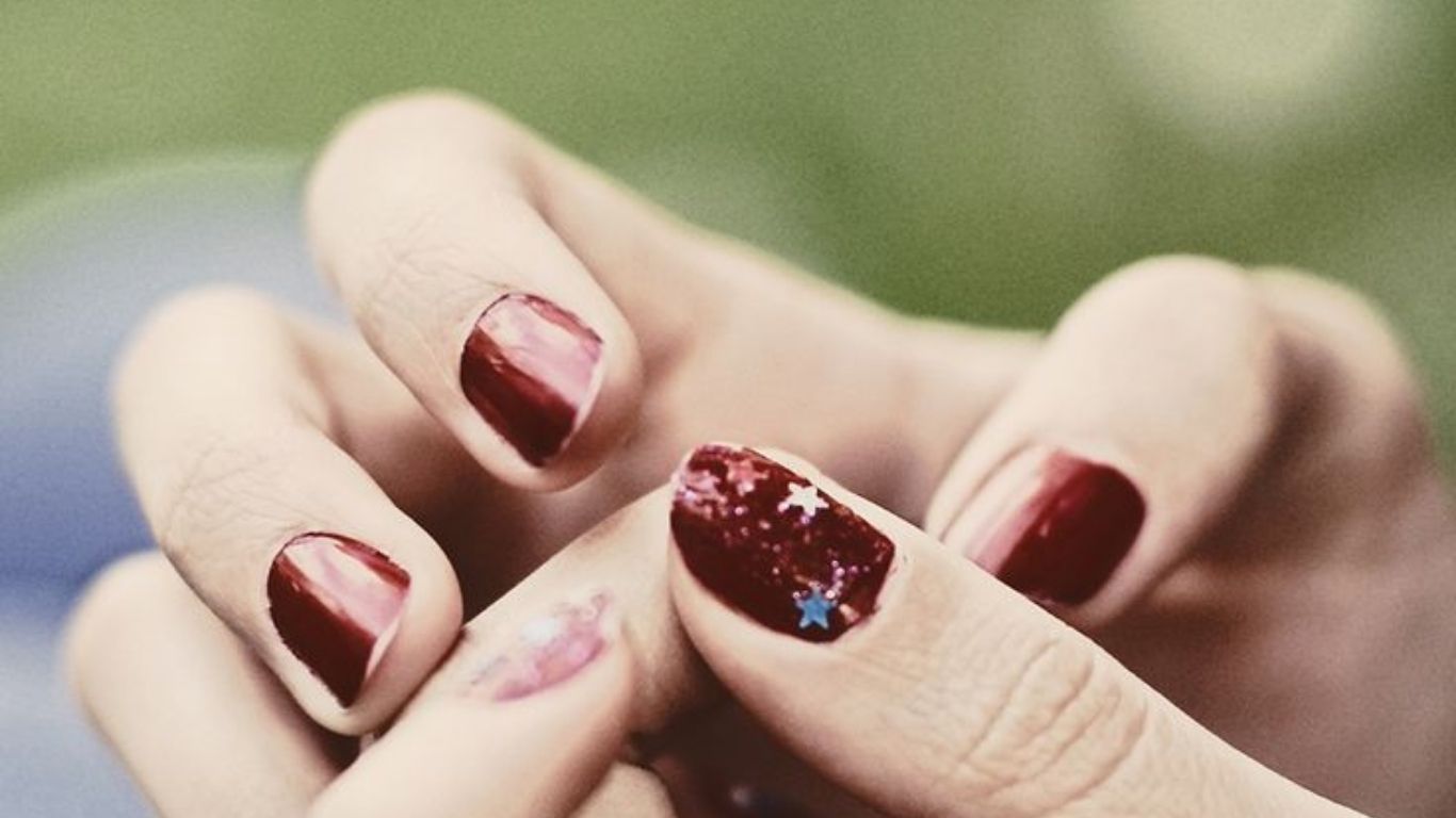 7 Signs It’s Time to Replace Press-On Nails
