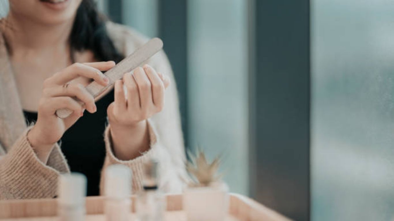 Easy At-Home Manicure in 30 Minutes: Simple Steps for Salon-Worthy Nails