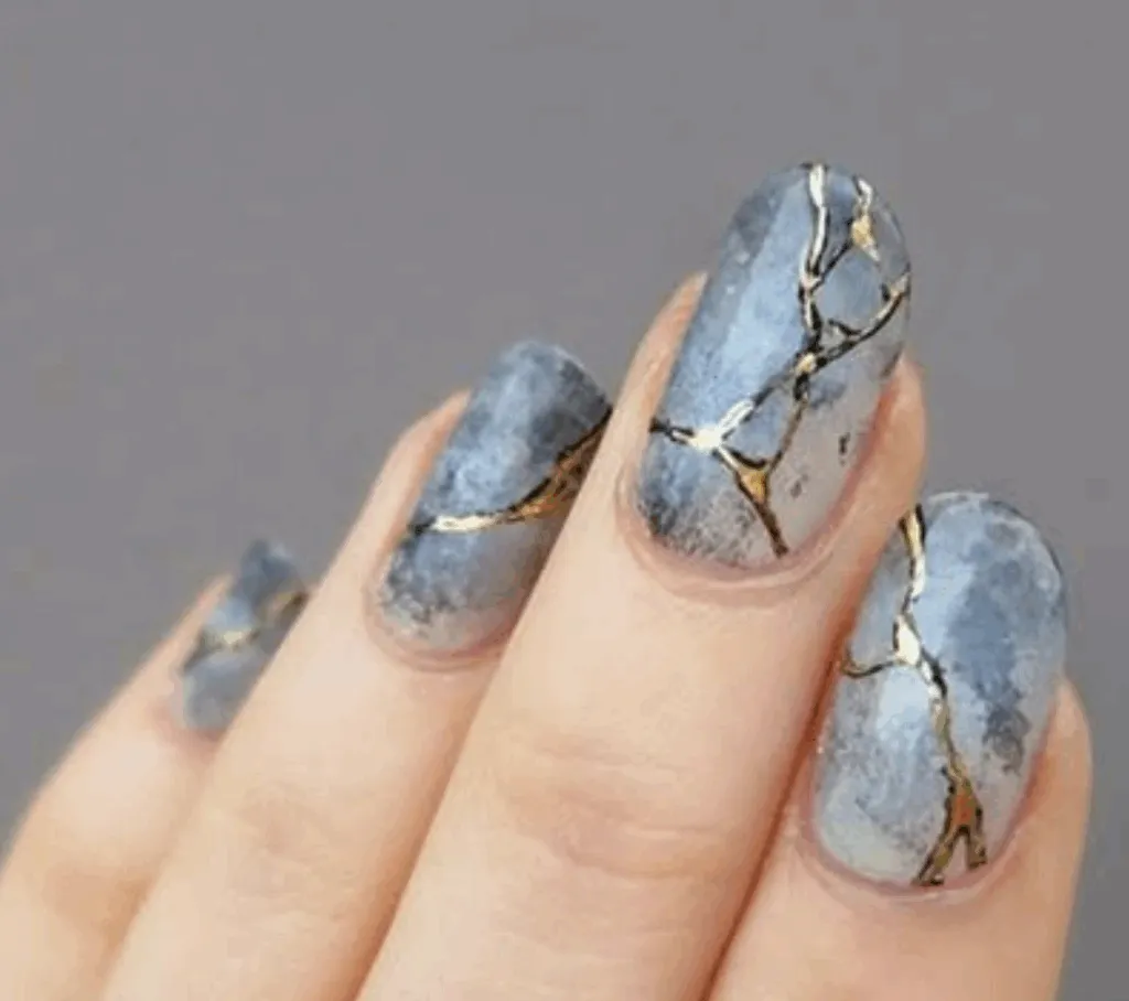 Water marble nail art