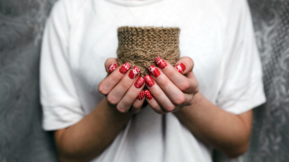 Nail Shapes 101 – Coffin, Stiletto, Almond & More (Which Suits You?)