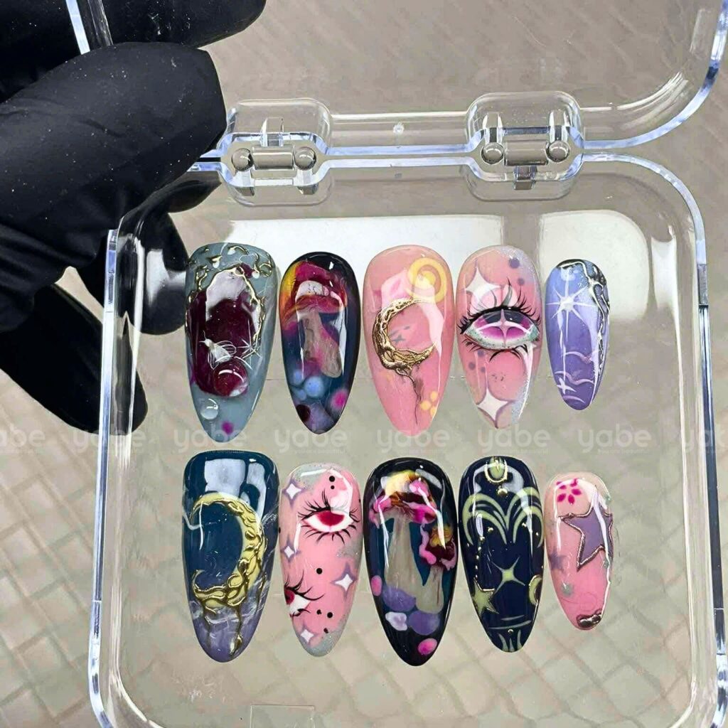 Handmade Fake Nails vs Press-Ons: What’s the Real Difference? (Nailbox & DIY Guide) Handmade Fake Nails vs Press-Ons: What’s the Real Difference? (Nailbox & DIY Guide)