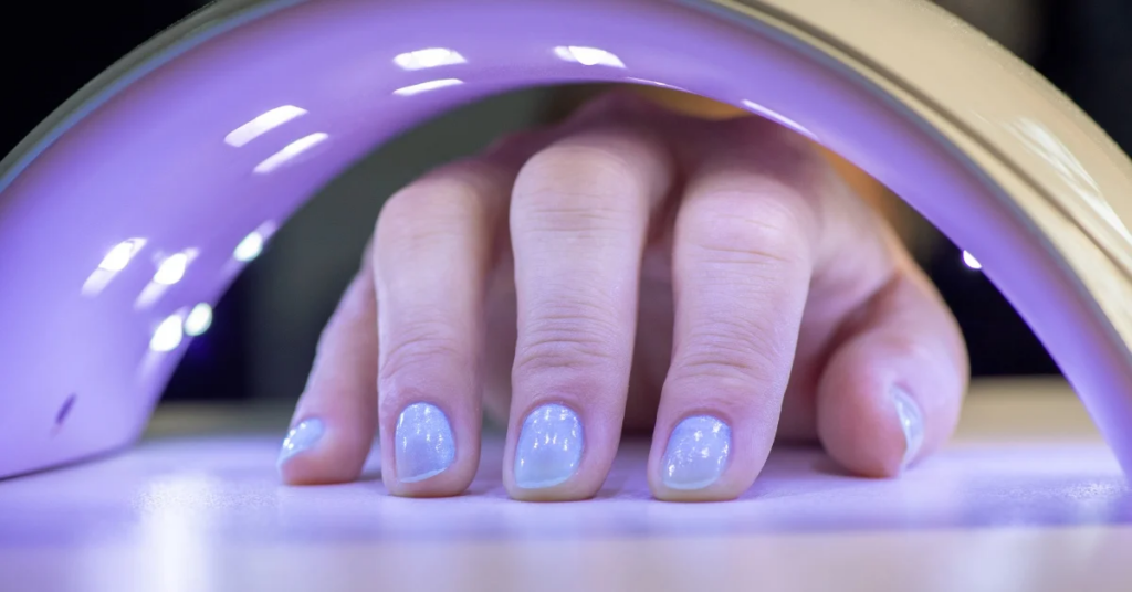 UV Radiation exposure during a professional Gel Manicure