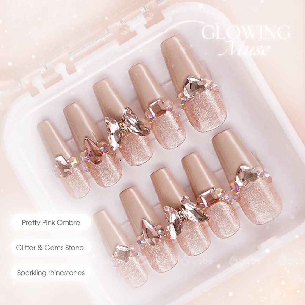 z5296851913574_5e29acd7cf2dbbcdc53d13e87f39def1 Trendy press on nails design 1