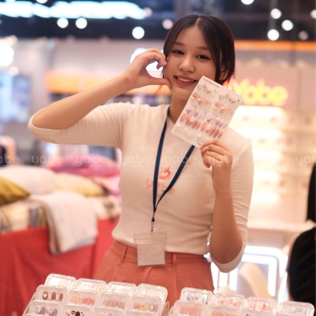 Consultation with a professional press-on nail distributor