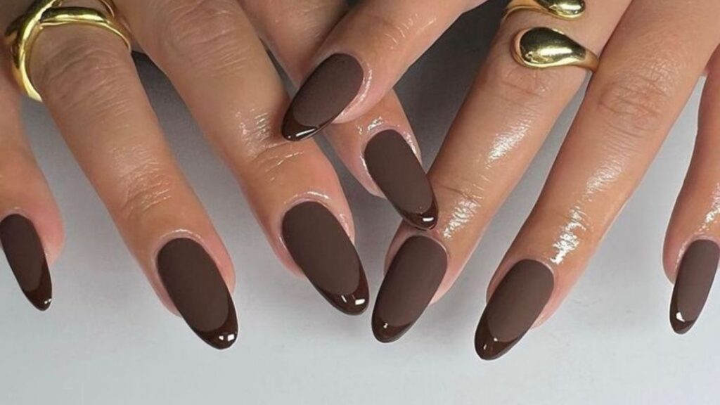Best nail polish colors for tan skin: chocolate brown