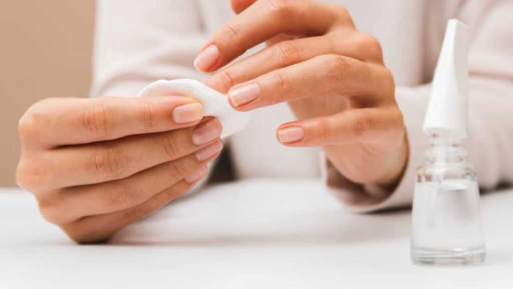 How acetone affects nails and skin