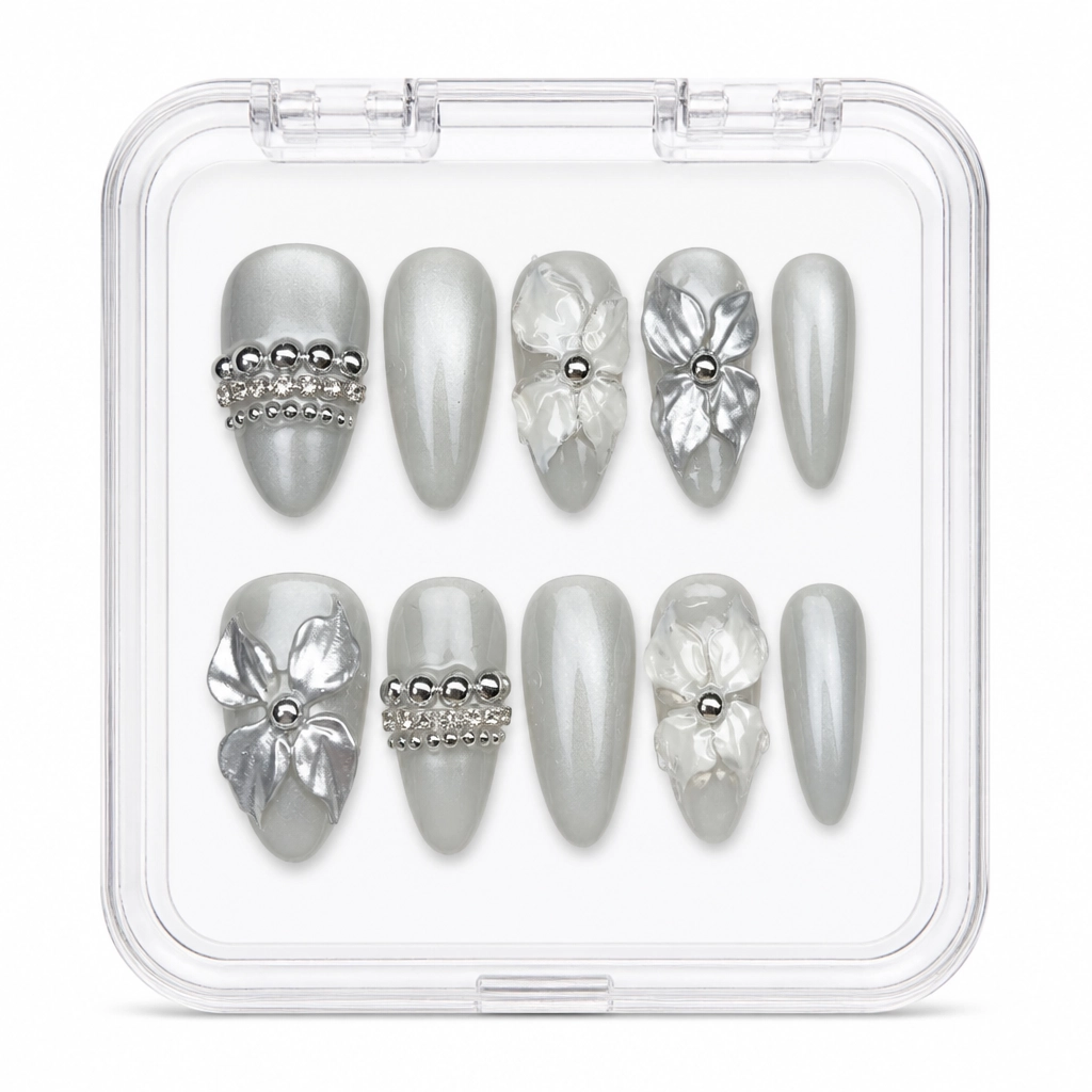 Press-on Nails Wholesale $11.90 Silver Petal Shine by Yabe Vietnam