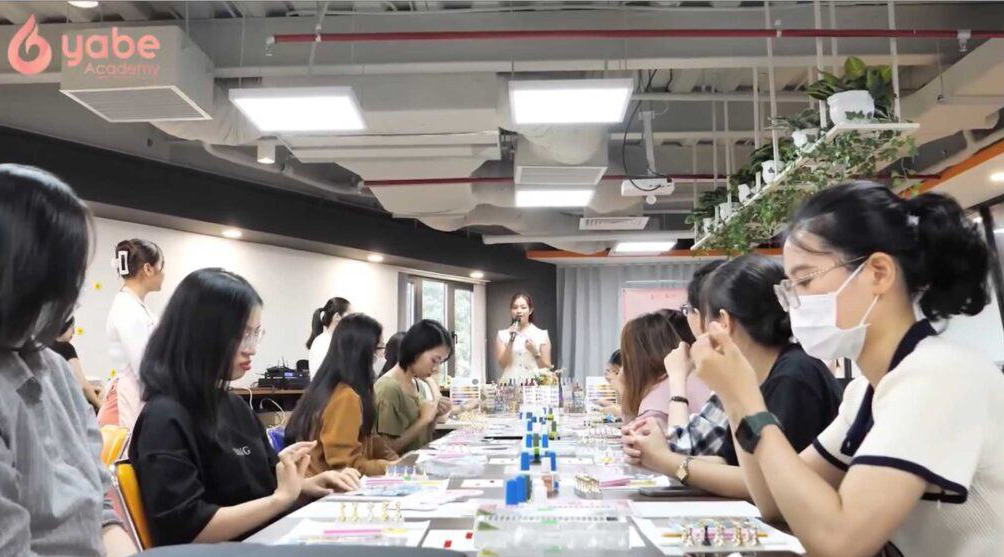 Workshop Nailbox "Happy Hour with Yabe &amp; Yes4All"